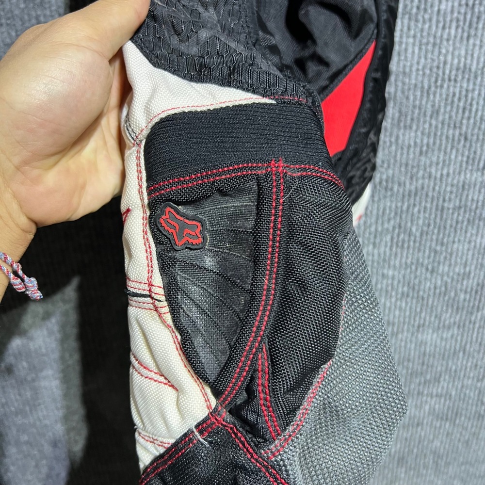 Fox Racing 360 Motocross Pants Kids 8/24 Red Black White Kids MX Dirt Bike Gear - Picture 8 of 11
